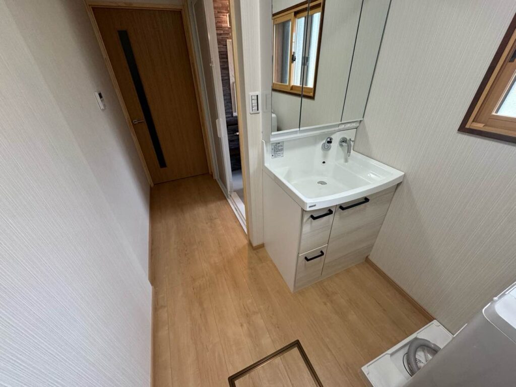 alt=”美馬市洗面リフォーム施工事例写真”